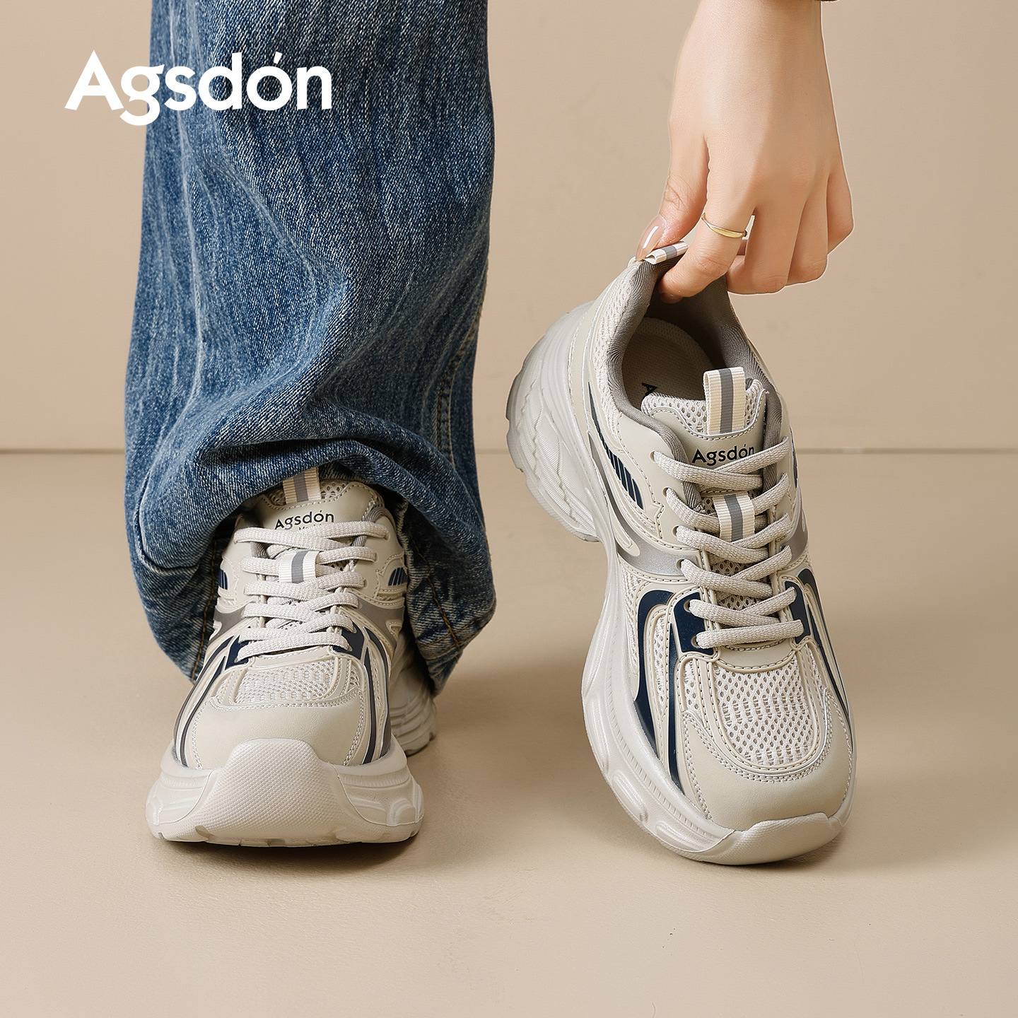 Augu Shi Deng zapatos de base gruesa para padres y mujeres 2026 nuevos zapatos deportivos de lana de primavera pequeños zapatos casuales de gran aspecto