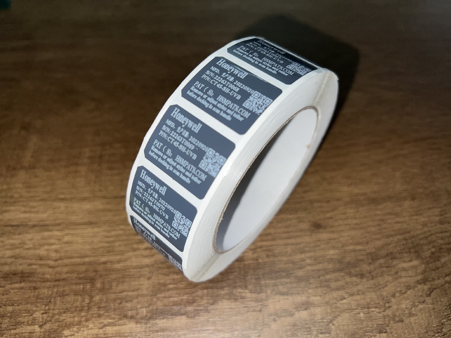 注塑厂不干胶3m fp016903覆膜标贴UL recognized sticker