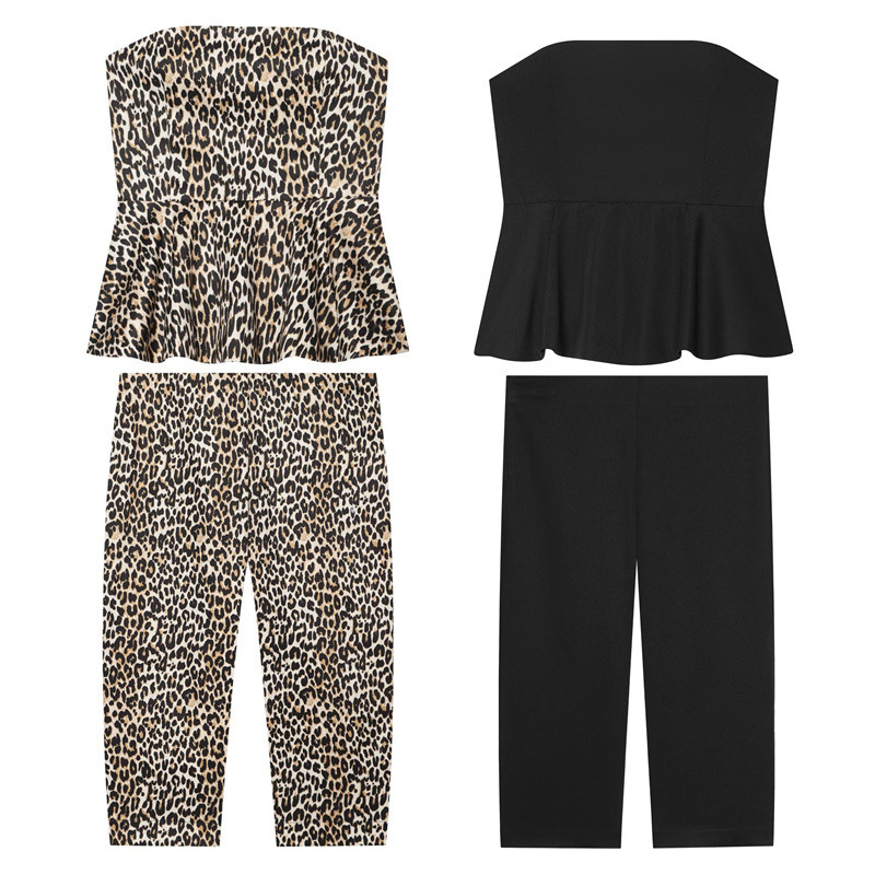 Wholesale of women’s clothing for export and cross-border sales: slit-style, elastic tube top 5039827 + elastic capri pants 5039828 Wholesale of women’s clothing for export and cross-border sales: slit-style, elastic tube top 5039827 + elastic capri pants 5039828