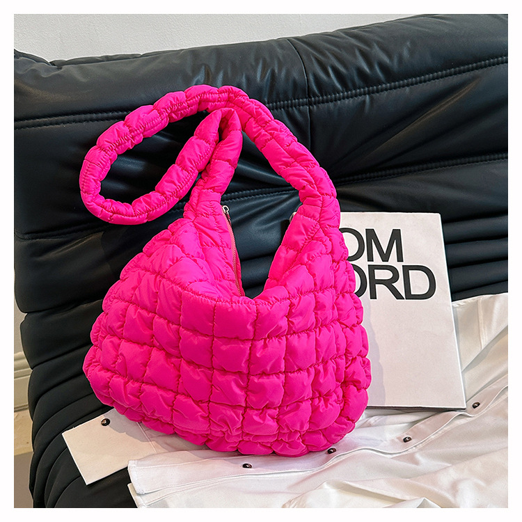 Comercio exterior al por mayor 2023 nueva nube plisada bolso de las mujeres de gran capacidad de hombro bolsa de mensajero bolso de mano a juego