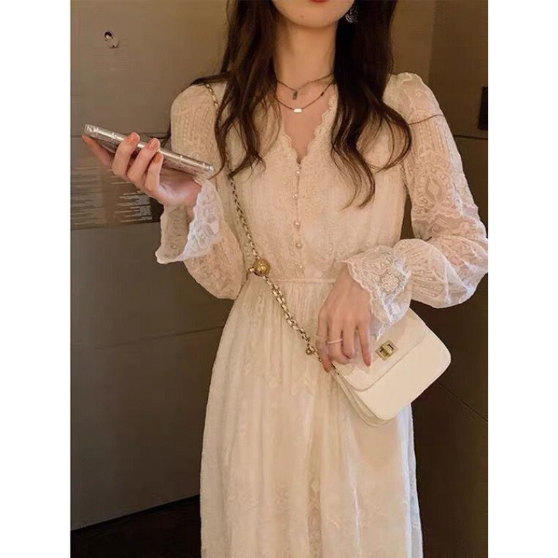French Hepburn Style Long Dress with Overcoat White Elegant Inner Base Lace Long Sleeve Dress for Autumn and Winter French Hepburn Style Long Dress with Overcoat White Elegant Inner Base Lace Long Sleeve Dress for Autumn and Winter