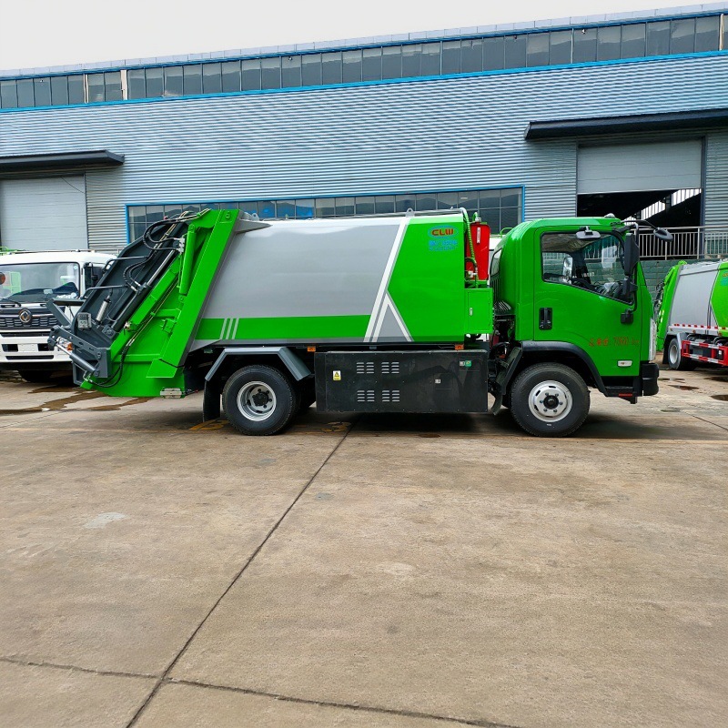 Electric-powered, compression-type garbage trucks with a sealed compression system for separate collection of wastewater, and new energy-powered sanitation garbage collection vehicles