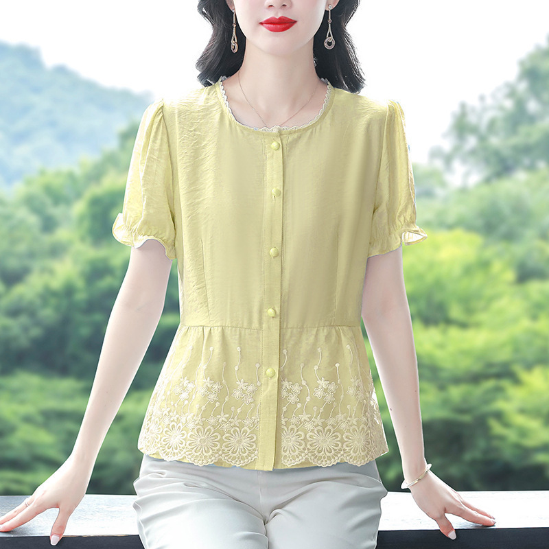 Brand Summer French Lace Short-Sleeved Shirt with Round Neck Design, Niche Style, Age-Reducing, Cotton and Linen, Middle-Aged Mom's Top Brand Summer French Lace Short-Sleeved Shirt with Round Neck Design, Niche Style, Age-Reducing, Cotton and Linen, Middle-Aged Mom's Top