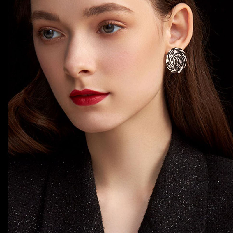 7g Weight 304 Stainless Steel Ear Needle Material Drop Earrings, Ear Studs Classification 1 Pair Quantity Daily Occasion Wood, Straw Material Geometric Pattern All Seasons Season Women's Gender Streetwear Style 1 Pair Streetwear Geometric Wood Straw Drop Earrings Ear Studs 无