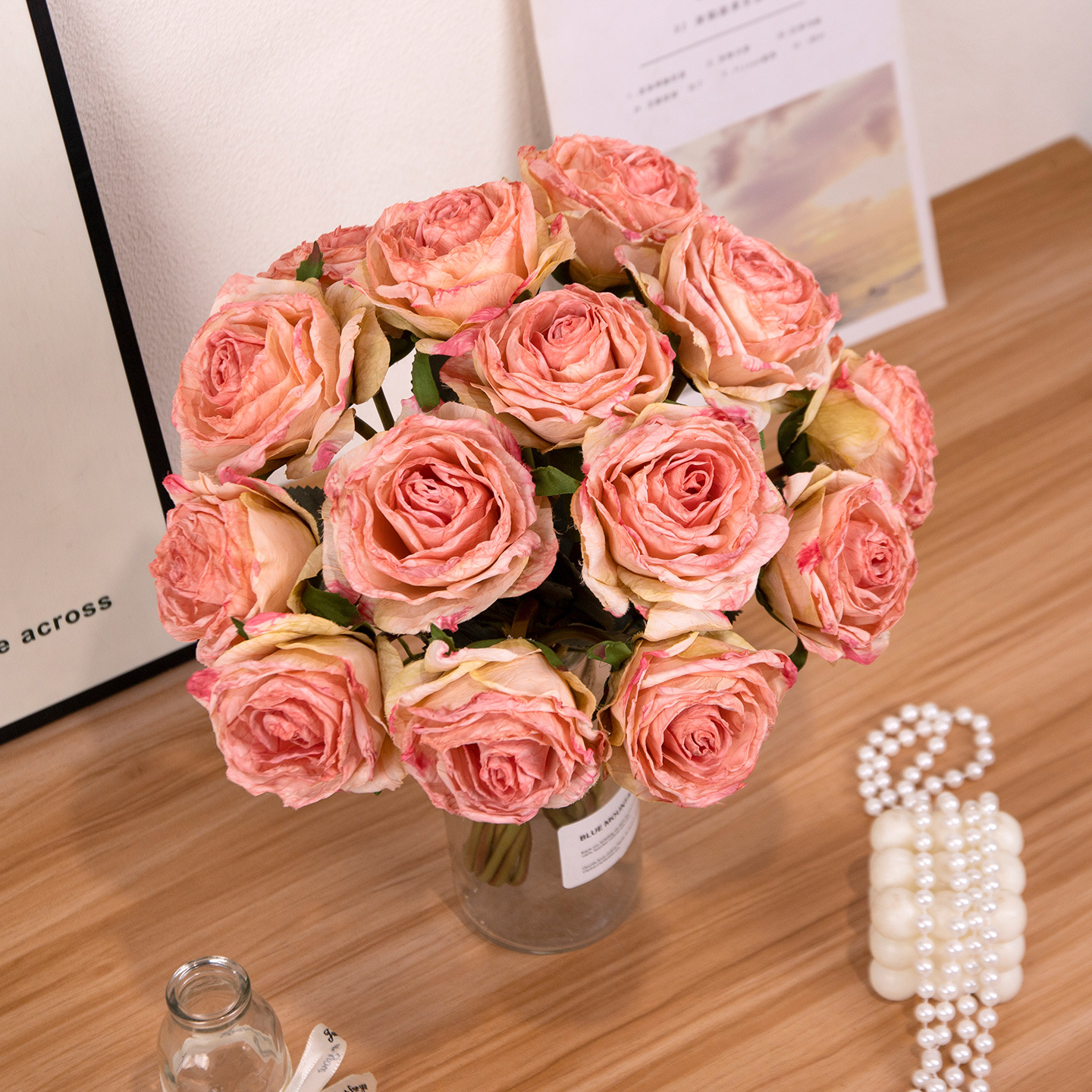 Rosas de seda de imitación de flores de lichia rosa mano ramo de flores decoración interior europea flores falsas