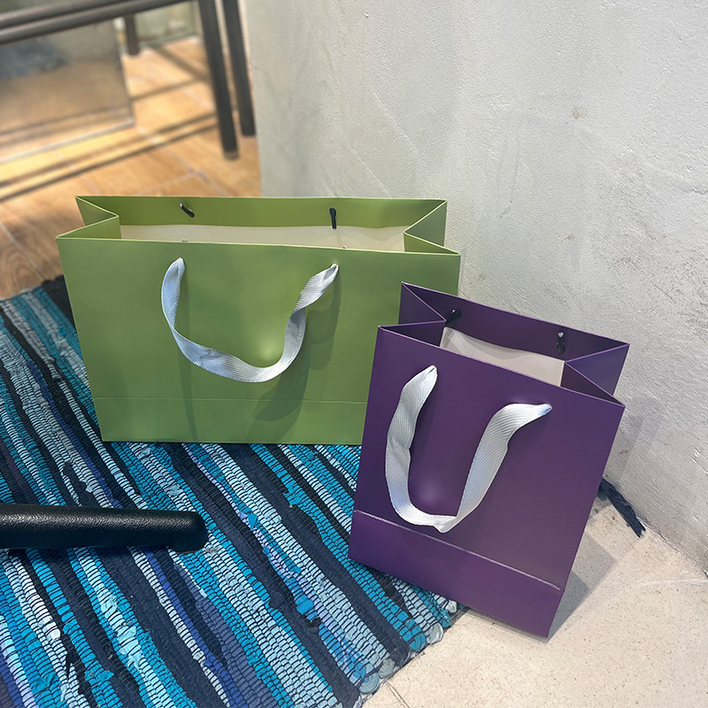 手提袋现货高档礼品袋衣服牛皮纸袋批发服装店ins风礼物包装袋子