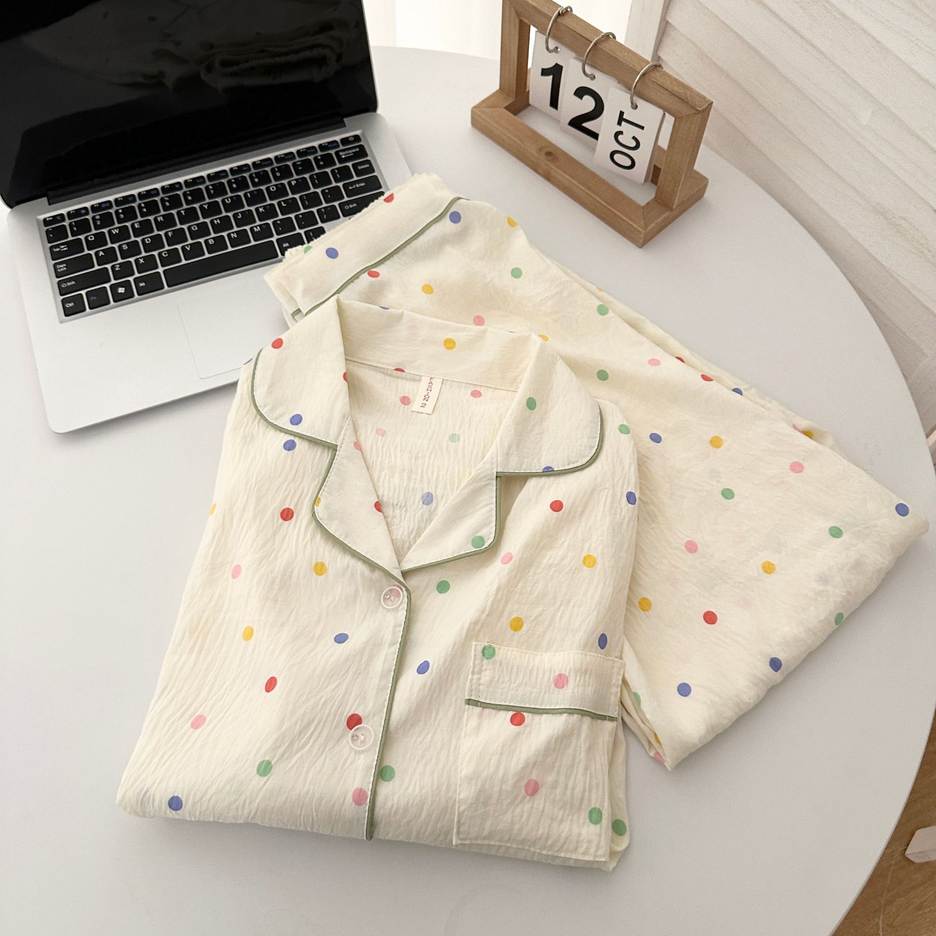 Pijamas de algodón nubes al por mayor transfronterizos de otoño de dibujos animados lindos pantalones de manga larga de dibujos animados cardigan con solapa set de ropa para el hogar