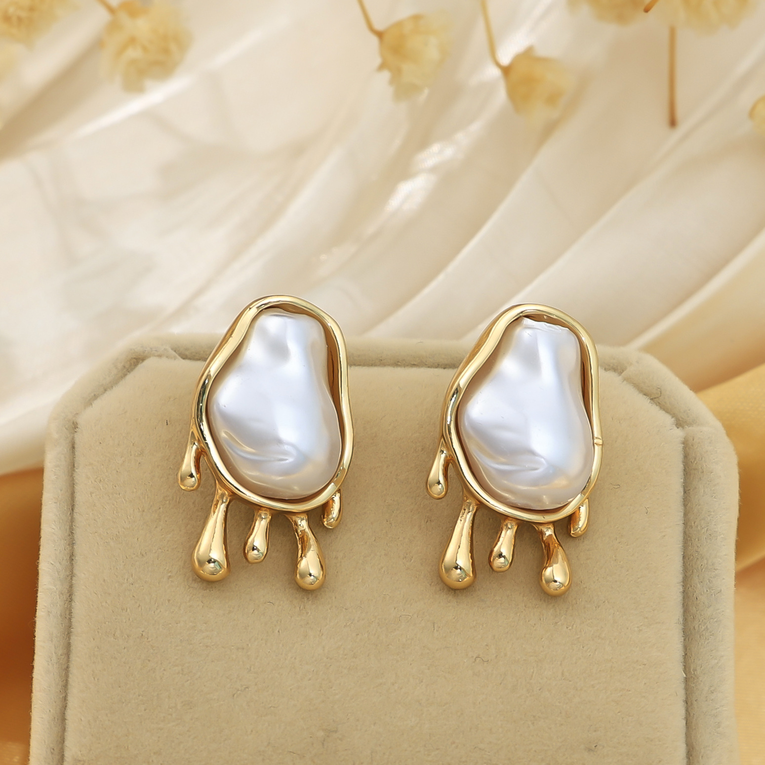 Venta caliente transfronteriza europea y americana, conjunto de anillos de collar, pendientes de moda de perlas del sexo opuesto, pendientes de mujer de alta calidad