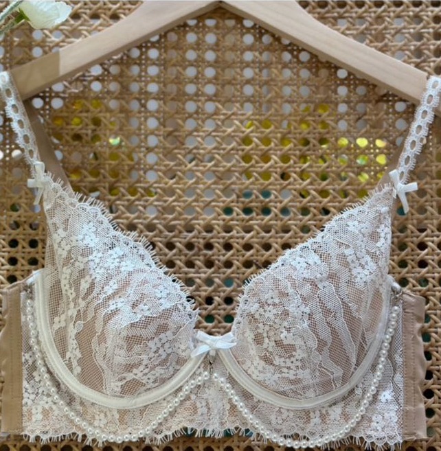 6880 Pure Desire Bra Pestañas Encaje Colgante de perlas Oreja de conejo ultrafina Anillo de acero suave Copa BC Ropa interior Sujetador sexy