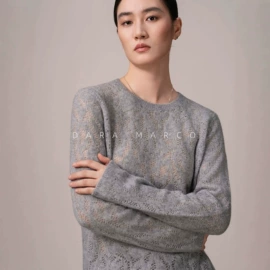 女式毛呢外套;休闲裤;女式衬衫