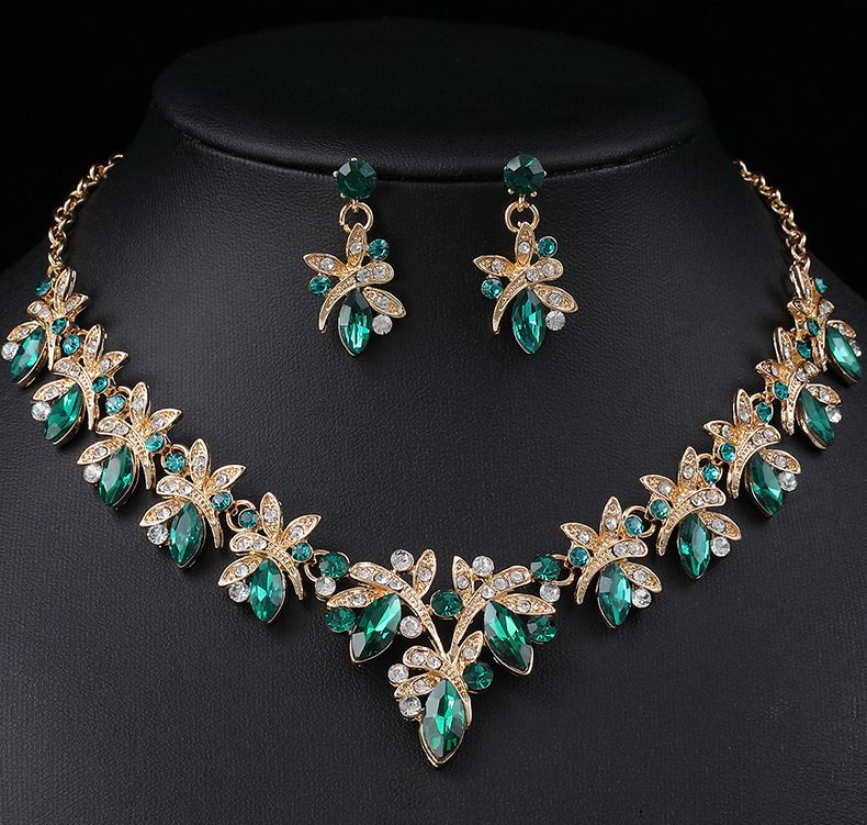 Set di orecchini e collana in lega di cristallo di vetro intarsiato con libellula, abito da sposa e accessori_voghion.com