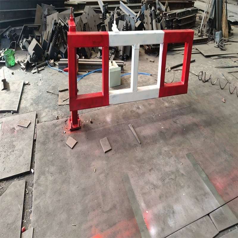 Автомобиль Zhongyu Mining сломал трехступневую защиту от спортивного автомобиля