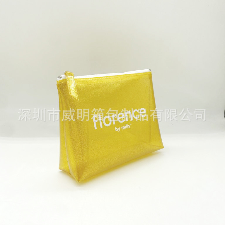 ����͸��PVC��ױ���ں����ɰ��е��޲�PVC��ױ������PVC����ױ��