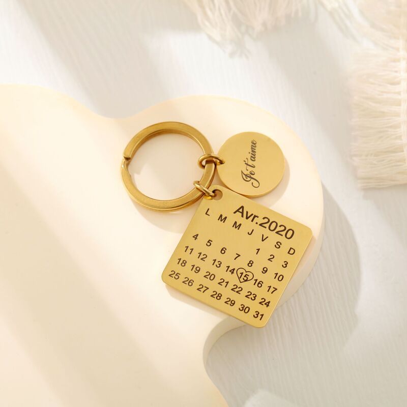 A Customized Cross-Border DIY Anniversary Gift Stainless Steel Engraving Simple Calendar Square Disc Keychain