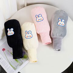 新しい冬の子供の2つの袖のかわいい暖かい手の袖のカバーの子供の大人の汚れ防止の学生は字の袖の長さを書きます。