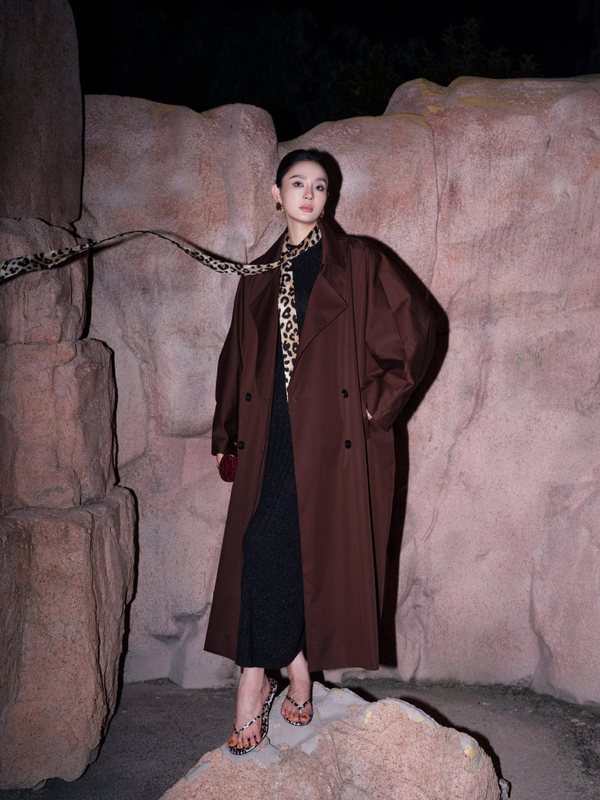 周淼ZHOUMIAO【雾都巡者】莱赛尔双排扣风衣女H字大廓型长款外套|undefined