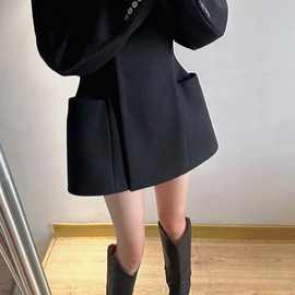巴黎秋冬赫本风羊毛呢立领收腰阔肩沙漏黑色西装大衣外套女