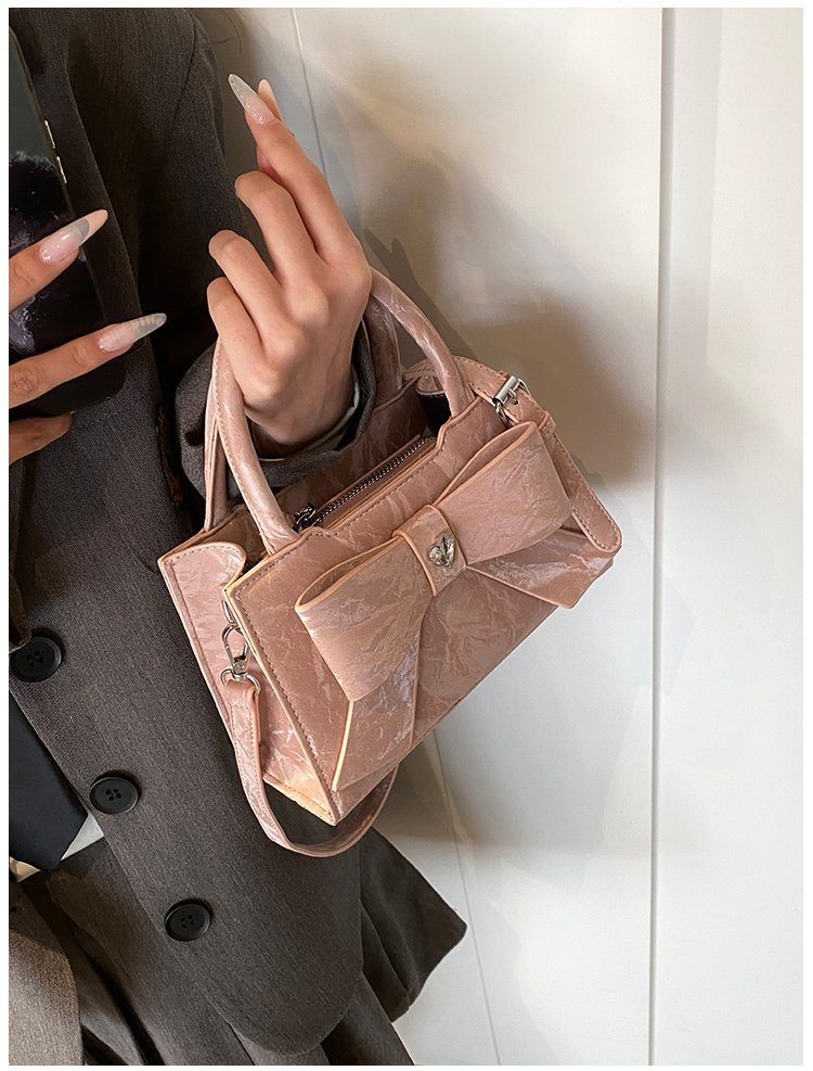Women's Mini Pu Leather Bow Knot Elegant Flip Cover Handbag display picture 7