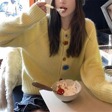 KANING小众设计彩扣宽松针织开衫女2025秋季新款慵懒风毛衣女外套