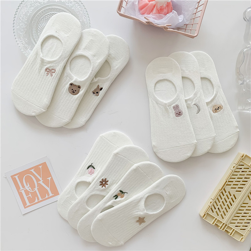 Preppy Style Women's Animal Cotton Ankle Socks A Pair display picture 6