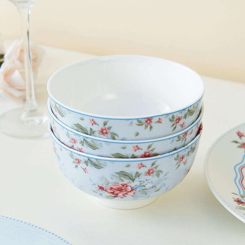 Flores románticas de alto valor de hueso de porcelana cubiertos cucharas de boda nuevo tazón de cerámica esmalte casero color anti-calor tazón de arroz