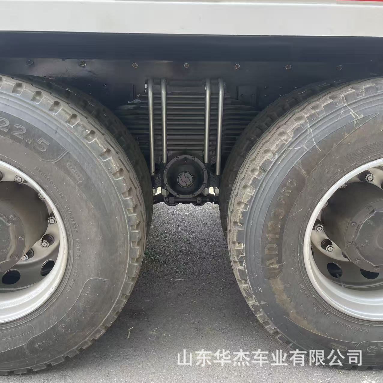Used Export Shaanxi Automobile Delong Dump Truck, 8-Wheel, 380 Horsepower, Engineering Earthmoving Dump Truck, Self-Unloading Truck