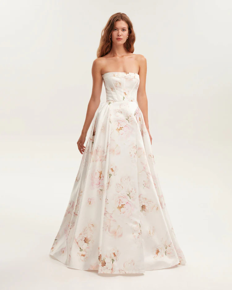 Abito da sera elegante con spalle scoperte per donna primavera estate_voghion.com