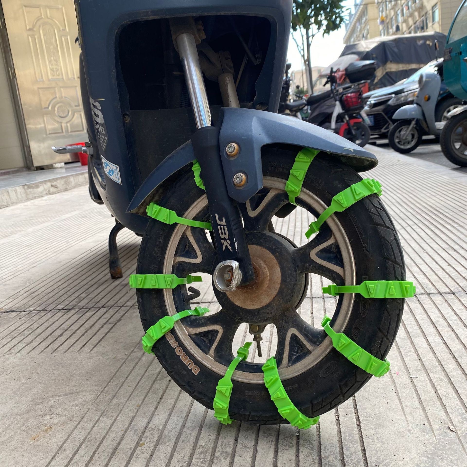 Non-slip electric car