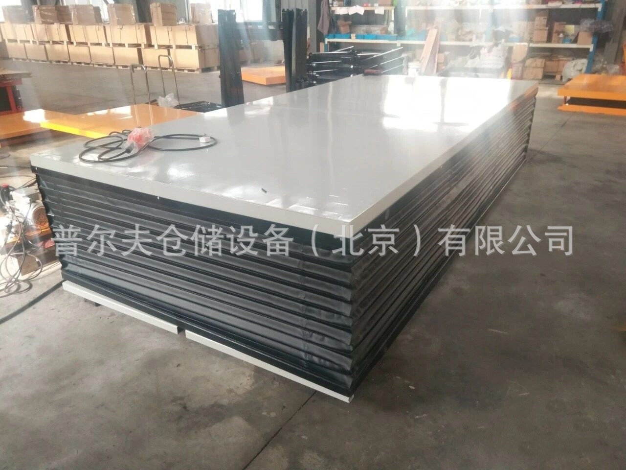 Non-standard manual electric scissors hydraulic lifting platform car roller ball roller rib turntable lift
