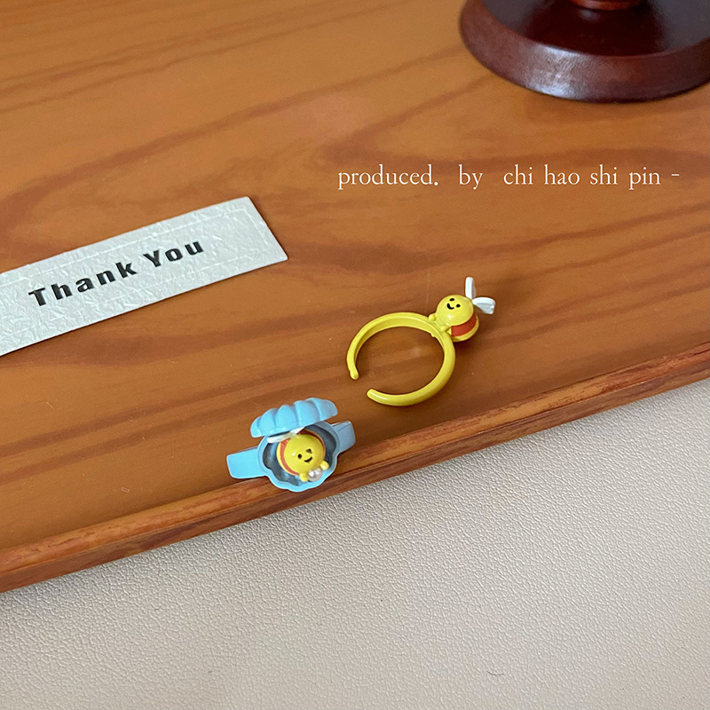 Due piccole api! Anello a forma di ape in conchiglia, carino e giocoso, per donna, unico, squisito, elegante e versatile._voghion.com