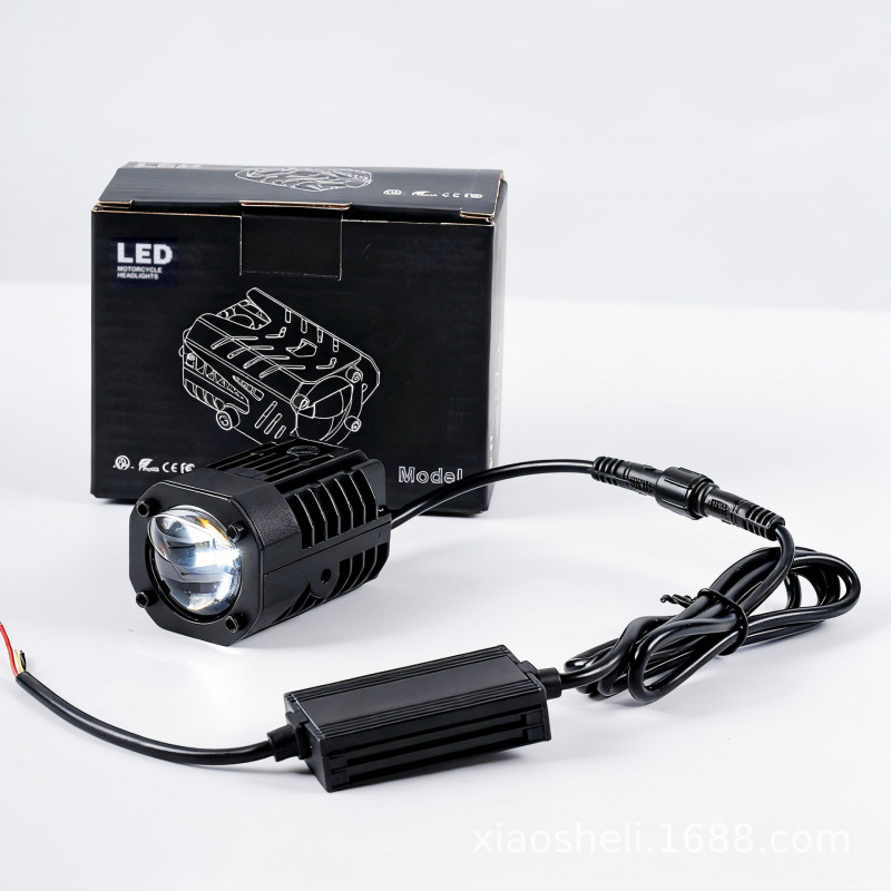 Modelo general de lente superbrillante faro láser super condensador de emisión de largo alcance luz intensa luz tangente faro exterior modificado y instalado