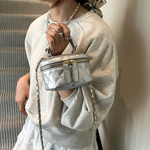 Diamond Grid Embroidered Thread Small Bag 2025 New Spring Summer Chain Crossbody Bag Fashion Candy Color Hand-held Bucket Bag