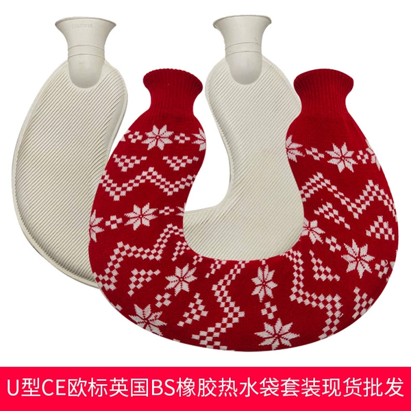 Red set, with snowflakes, 36.5×31.5cm