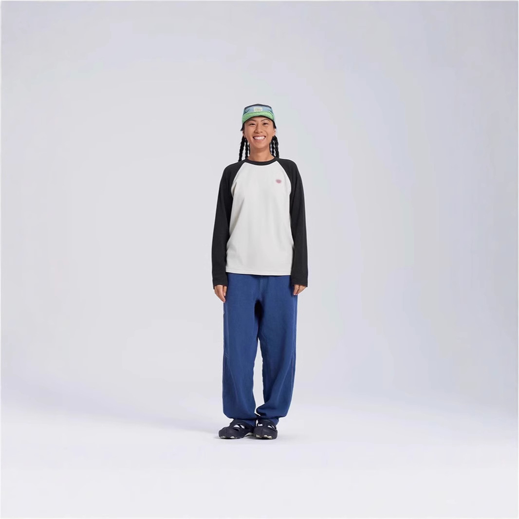 [가을 신제품] 2024 숙녀 신제품 가을 스포츠 경량 샌딩 컬러 긴 소매 티셔츠