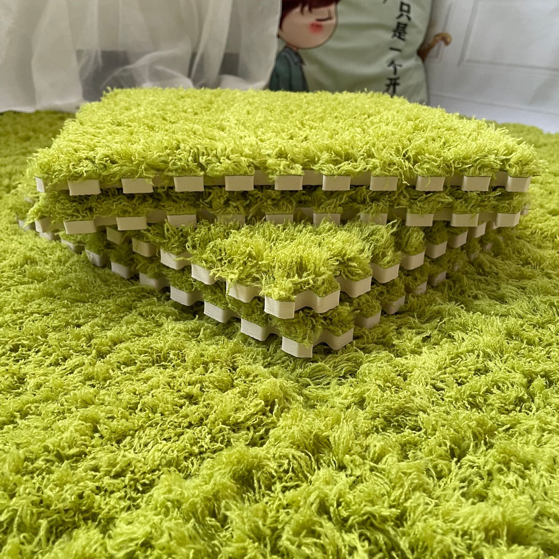 跨境新品拼接加厚蛋糕绒地毯泡沫拼图地垫榻榻米地板垫卧室床边毯