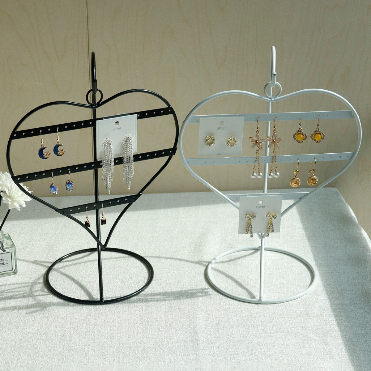 ʱдζƷչʾӼöɹҼμ