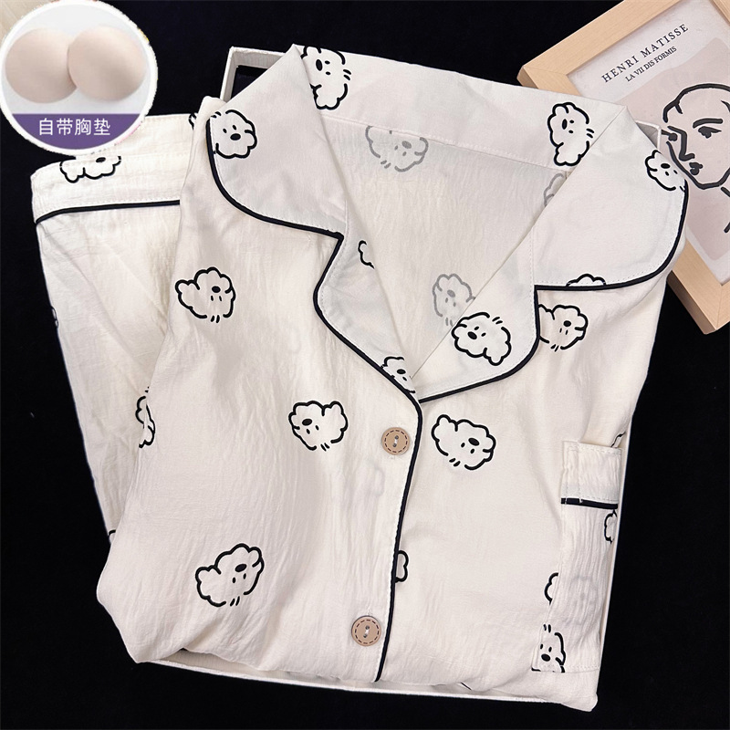 Venta al por mayor transfronteriza con almohadilla para el pecho Nube de algodón nuevo pijama de dibujos animados para mujer lindo pantalones cortos de manga corta rebeca solapa servicio a domicilio