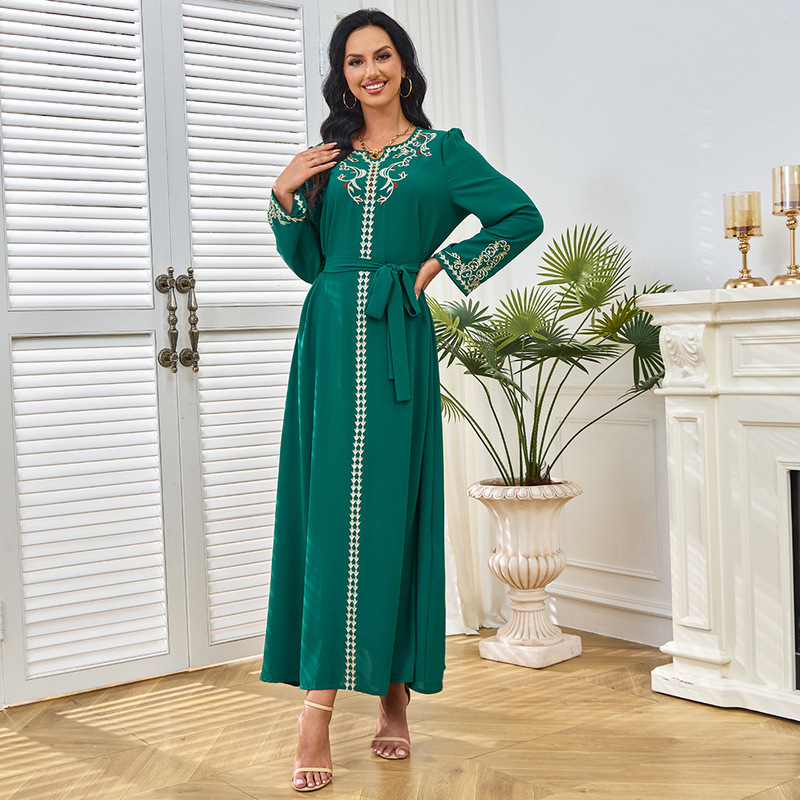 Mt256 Middle Eastern Ethnic Style Muslim Women's Clothing Summer New Embroidered Pure Color Robe Export Large Swing