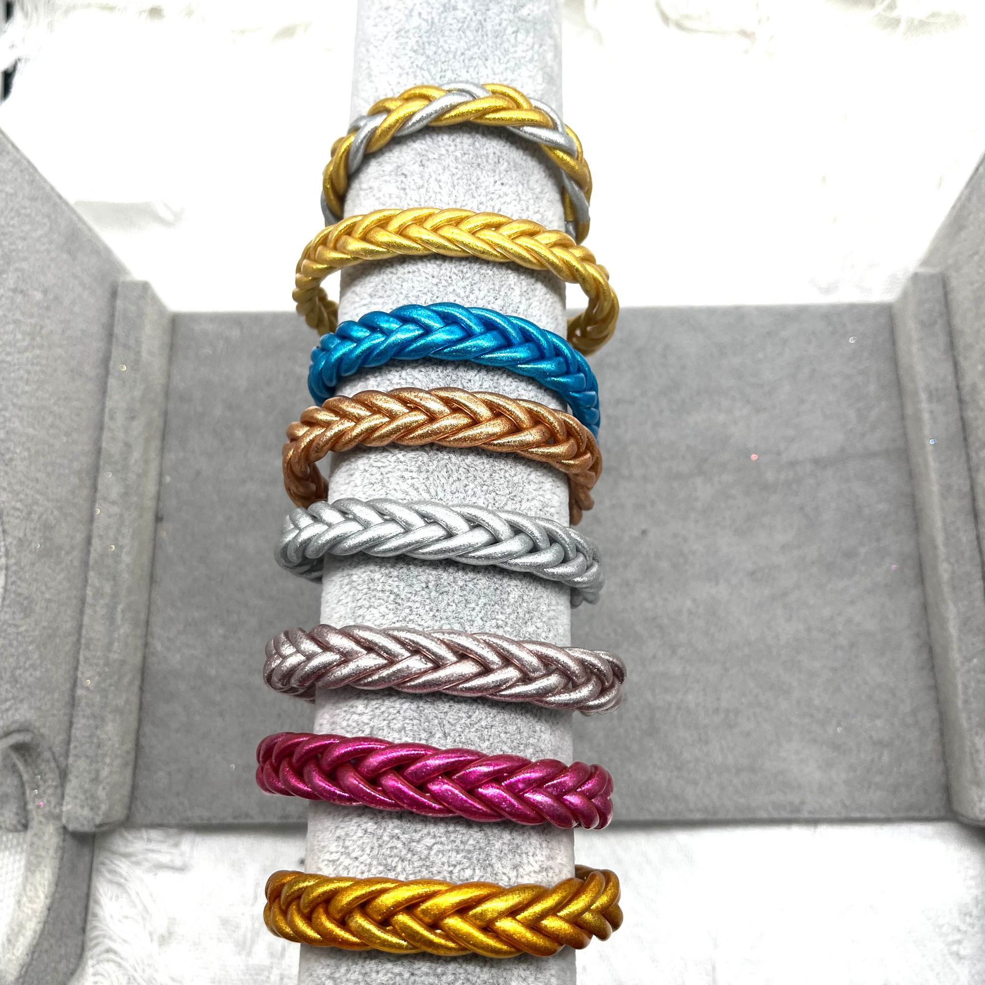 10g Weight Simple Style Solid Color Silica Gel Braid Unisex Wristband