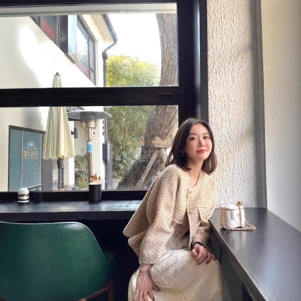 细闪香槟金2025秋季短款九分袖宽松A字羊毛编织粗花呢外套气质