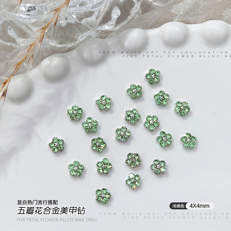 浅绿色.jpg