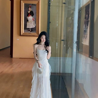 3275海边度假法式白色吊带连衣裙女夏季小众设计显瘦气质仙女长裙