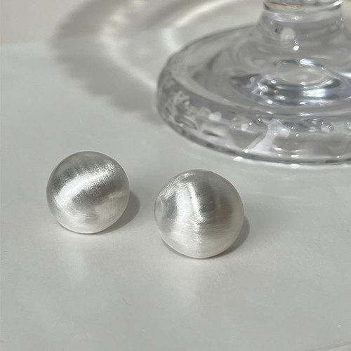 Ganjia cool retro silver brushed ball S925 sterling silver earrings fashionable light luxury high-end niche earrings