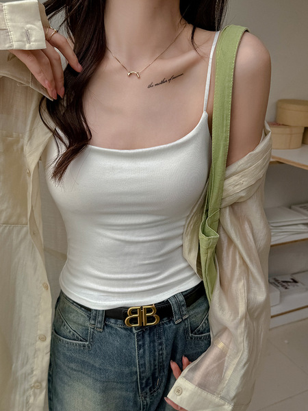 Base spring summer top with cups