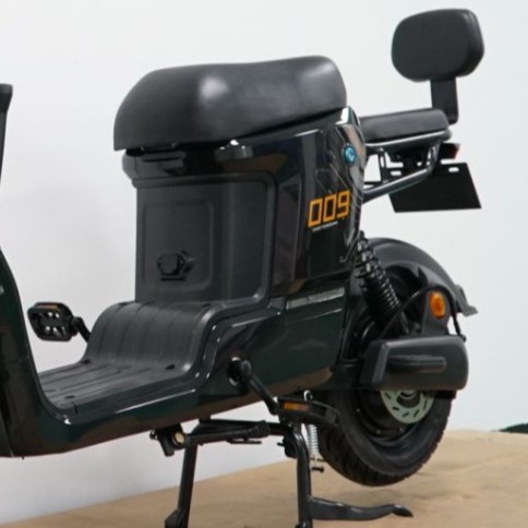 2025 New Electric Scooter Commuter Motorcycle