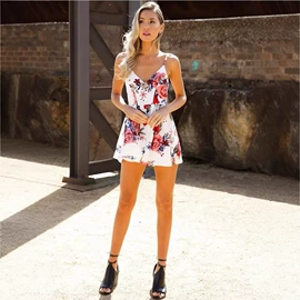 连衣裙;女士连体裤;时尚休闲套装