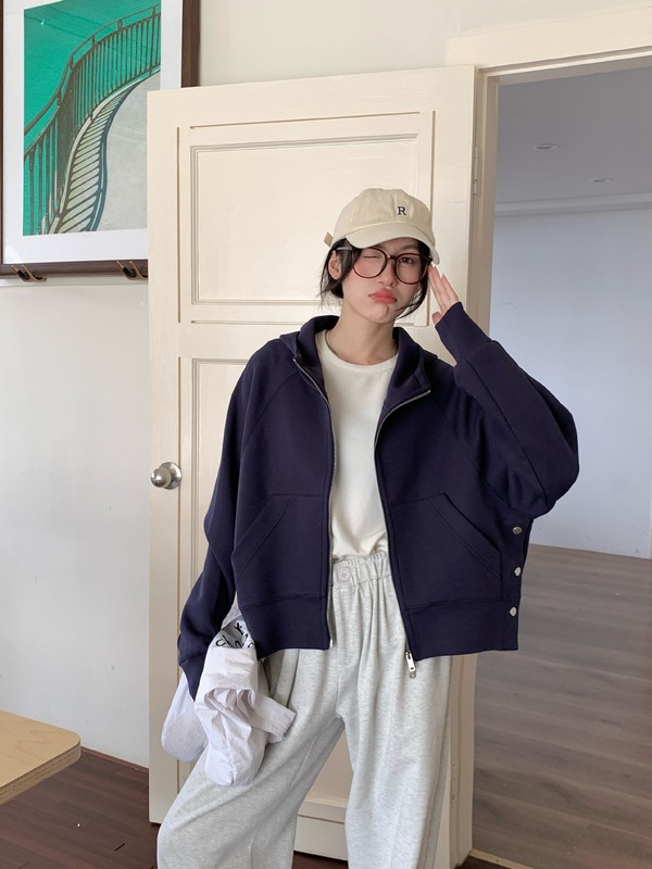 秋季休闲连帽卫衣外套女宽松显瘦2025新款时尚纯色拉链开衫上衣女|undefined