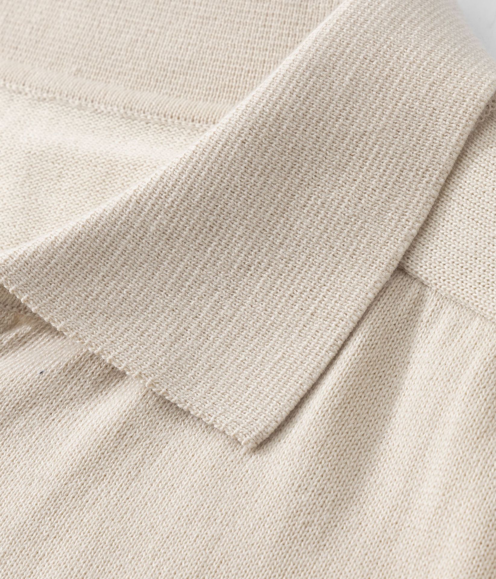 Klassischer V-Ausschnitt-Wollpullover – Zeitloser Strickpullover für Damen und Herren, Herbst-Winter-Freizeitmode (Beige) – S/M/L/XL_voghion.com