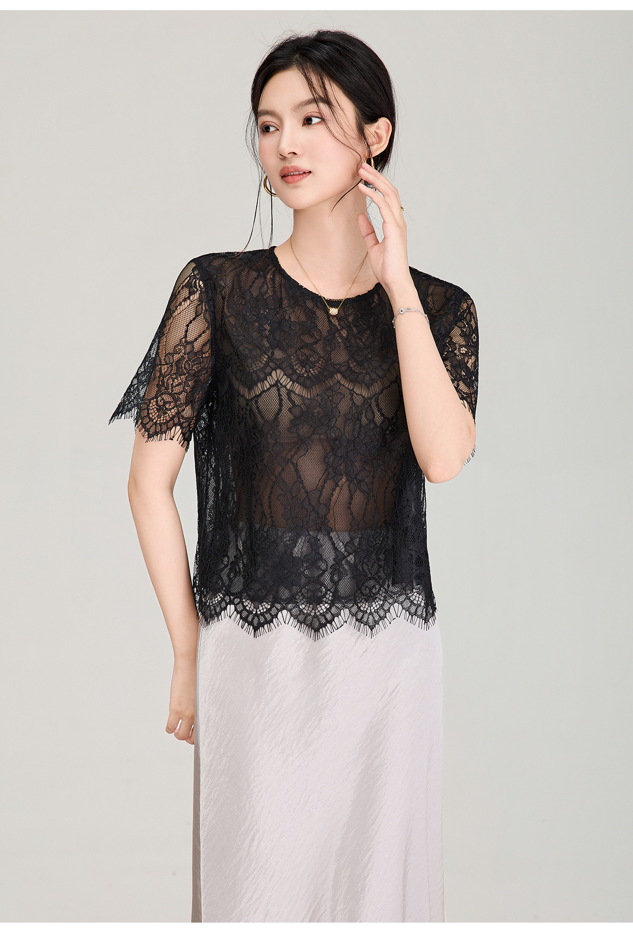 Áo thun nữ cổ tròn tay ngắn ren viền cổ phong cách Pháp — màu đen chi tiết 23