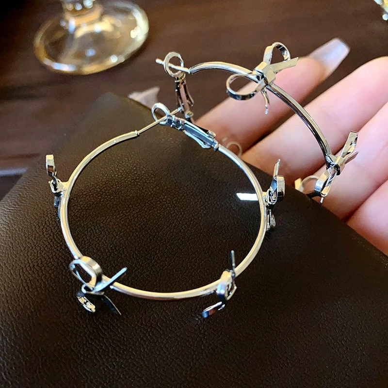 Серебряная игла, металлические модные сексуальные серьги, простой и элегантный дизайн, стиль лёгкой роскоши, стиль высокого качества